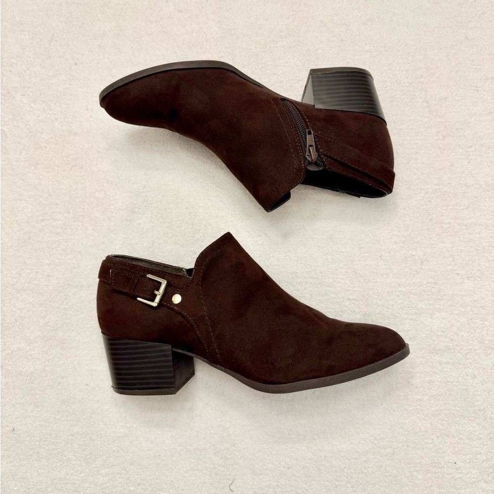 Pointed Toe Brown Suede Ankle Boots with Buckle Women's Size 8.5